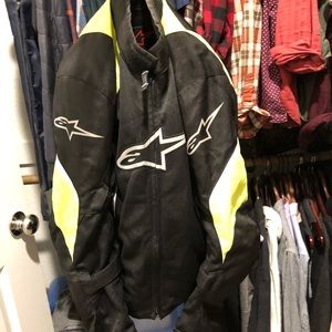 Mesh motorcycle jacket